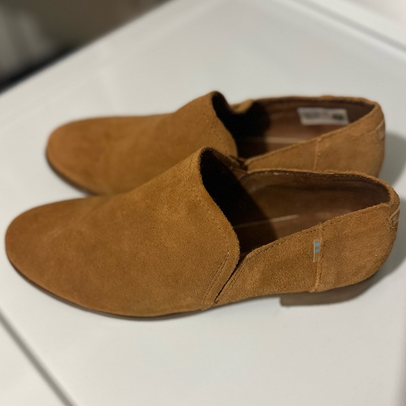 TOMS Carmel Camel Brown Suede Shaye Short Ankle Booties - Picture 1 of 3